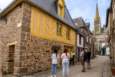 Visite guidée de Bazouges-la-Pérouse, Petite Cité de Caractère
