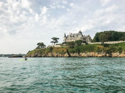 Visite guidée de Dinard - Yoga-patrimoine à la villa les "Roches Brunes"