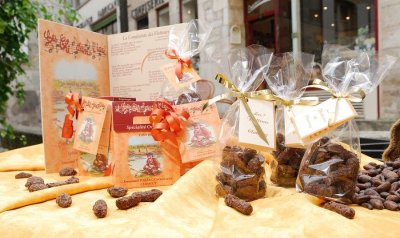 Rassemblement public, politique et festif, rythmé par la fanfare de Lormes - Dans le cadre de la Journée internationale des droits des femmes