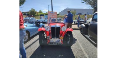 Exposition de voitures anciennes