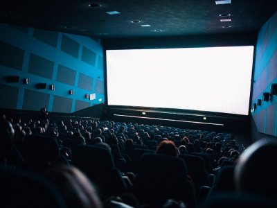 Ciné-débat (in)action