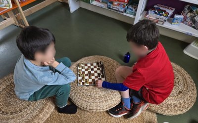 Jeux d'échecs à la bibliothèque de Clécy
