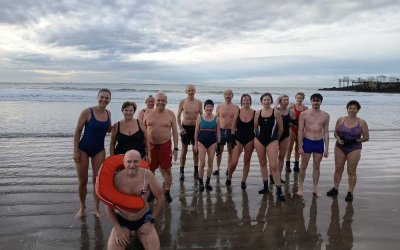 Bain public en eau froide