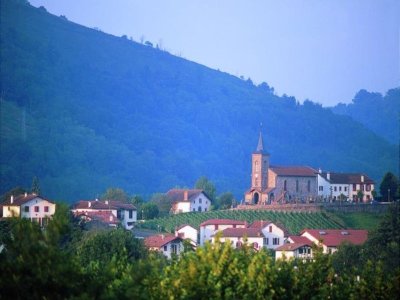 Refêtes du village : soirée DJ et sandwich