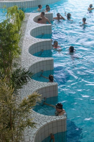 Au fil de l'eau (Piscine Municipale)