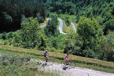 Les lacets de Melaire - La petite Suisse