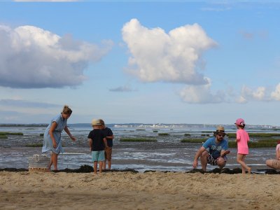La plage des petits explorateurs à Lanton