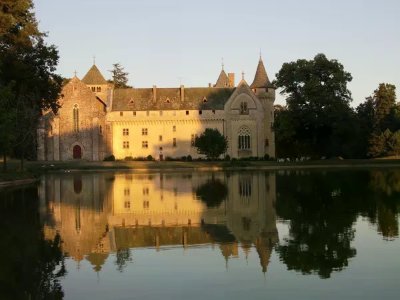 Abbaye fortifiée et Parc de Loc-Dieu