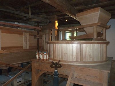 Atelier pain au levain, au moulin de Sabathier