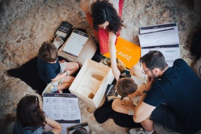 Atelier 100 000 ans sous la falaise au Musée National de Préhistoire - Châteaux en fête