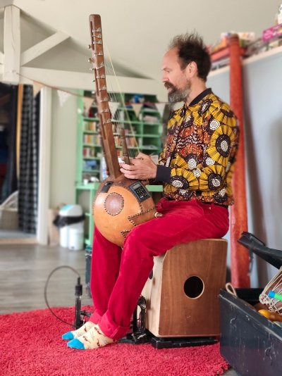 En route vers le Pestak : ateliers musiques avec Gyraf