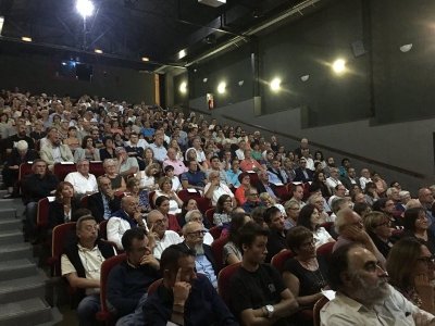 Théâtre des Salinières au Vox : Un amour de jeunesse