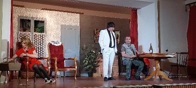 Théâtre "A Qui la vache" et "Diagnostic réservé"