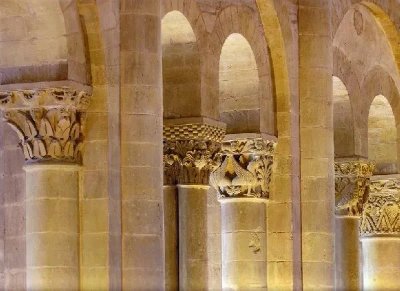 Conques - Visites en nocturne des tribunes