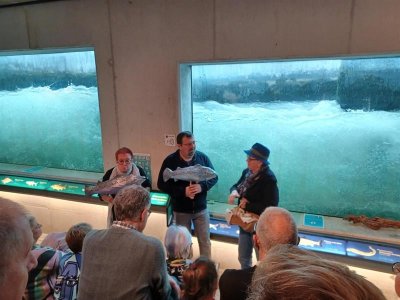 Théâtre à la Passe à poissons: "La Fable du saumon et du pêcheur"