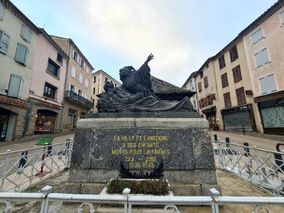 81ÈME ANNIVERSAIRE COMMÉMORATION 8 MAI 1945