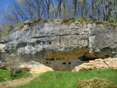 Falaise et Étang du Gué de l'Omme