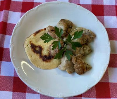 Repas ris d'agneau au restaurant Lou Paouzadou