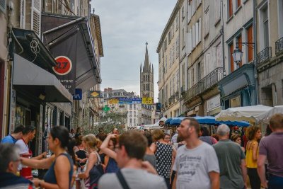 Marché nocturne - Un soir rue Haute-Vienne