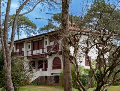 Visite guidée - Secrètes villas du golf, décors et jardins