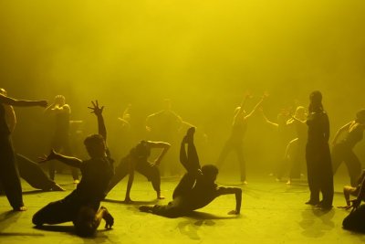 COMPLET / Festival Essenti'Elles / Cie du Théâtre du Corps de Marie-Claude Pietragalla