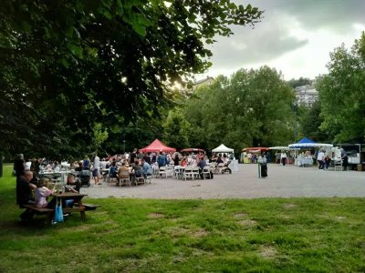 Marché de producteurs de pays et animations musicales