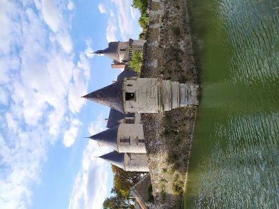 Visite des extérieurs du château de Coussay