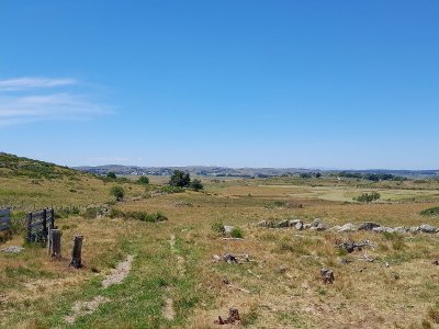 Prinsuéjols, autour du calvaire du Roc de la Guse