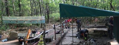 Retournement de menhir à la mode du Néolithique