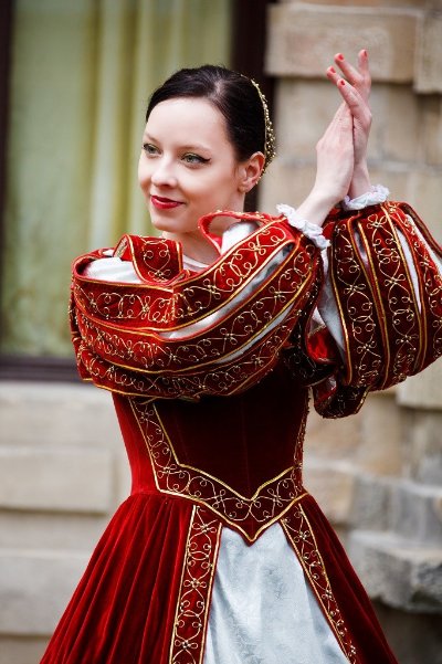 Donzenac et Renaissance avec la troupe Alchimera
