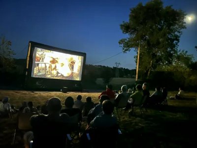 JUSTE UNE ILLUSION, cinéma de plein air