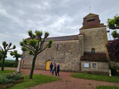 Eglise Saint-Pierre et Saint-Paul et la vie de Jean de l'Hôpital