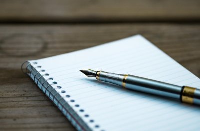 Un crayon et un thé | Virginie Serrière