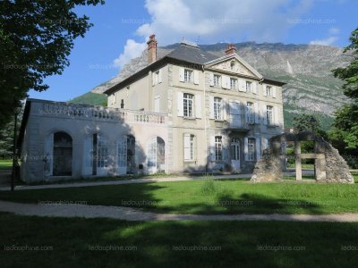 Bibliothèque Maison Barnave
