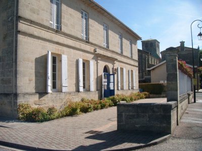 Bibliothèque de Cézac
