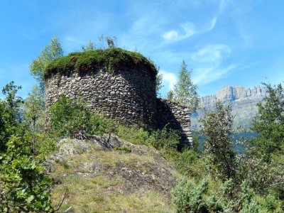 Ruines du château St Michel