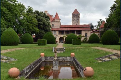 Château de Chalain-d'Uzore