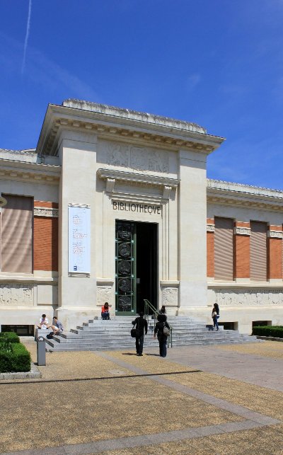 Bibliothéque Municipale