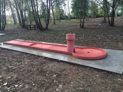 Mini-golf