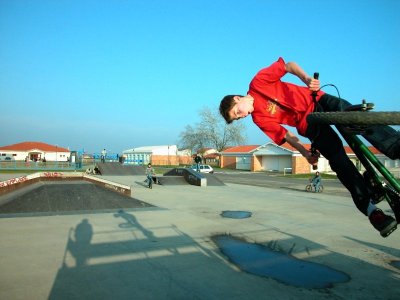 Aire de jeux multisports et skatepark