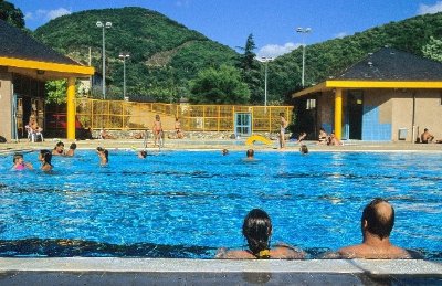 Piscine, Base nautique et de loisirs du Truel