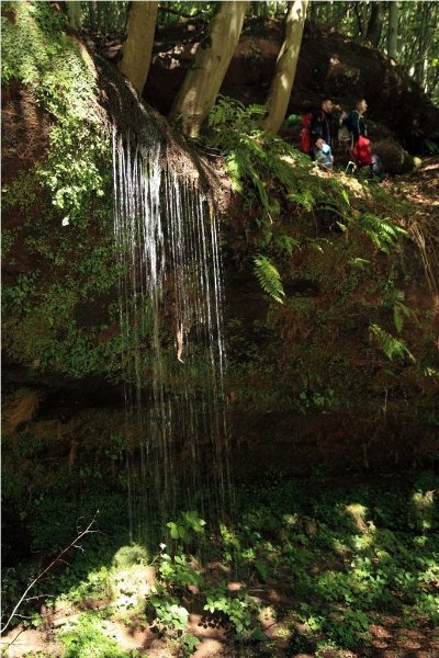 La cascade des ondines