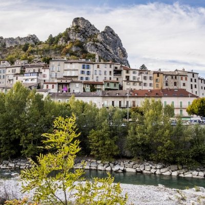 Circuit confort : Rosans par le Chemin des Roses