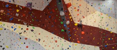 Mur d'escalade intérieur