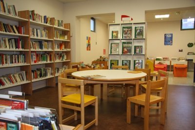 Bibliothèque "Au Jardin des Livres"