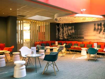 Bar Lounge - Ibis Lyon Part-Dieu les Halles