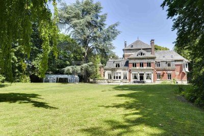LE MANOIR DES CEDRES