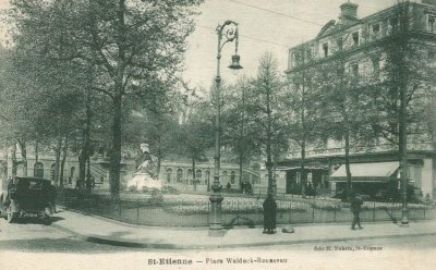 Square Waldeck Rousseau