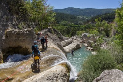 Claps de Luc et Saut de la Drôme