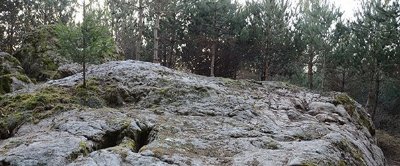 Sentier de découverte du Polissoir Néolithique du "CHIER MARTY"
